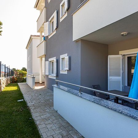 Apartments Crnekovic Tomislava 8A Baška Extérieur photo